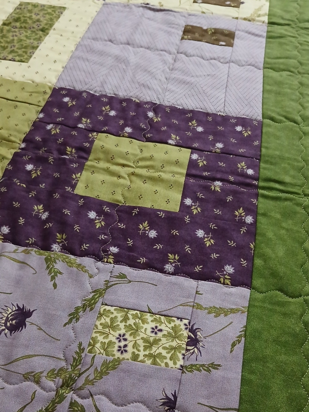 Homemade Botanical Quilt - Picture 9 of 16